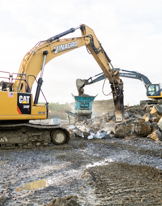 Crushing rock